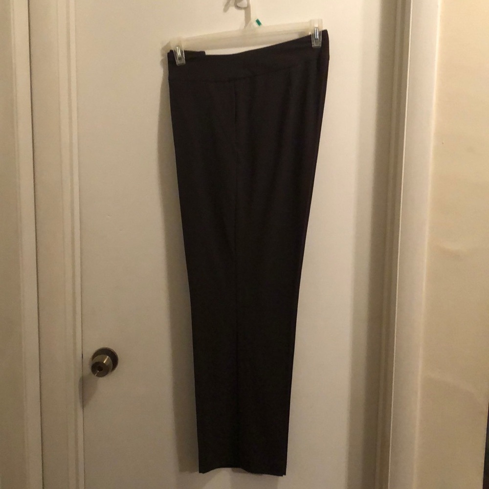 Avenue Stretch Waist Dress Pants in Brown.